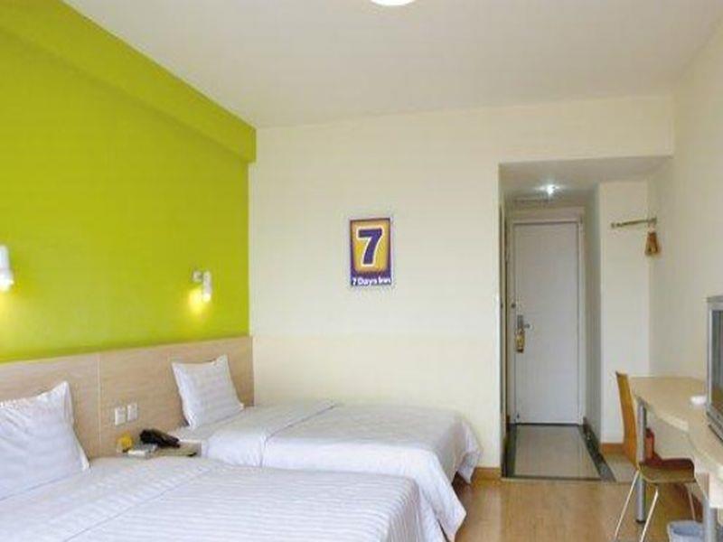 Greentree Inn Zhejiang Jinhua Yiwu International Trade City Changchun Street Shell Hotel Kültér fotó